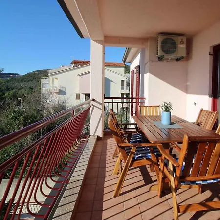 In 16693 Apartment Rabac