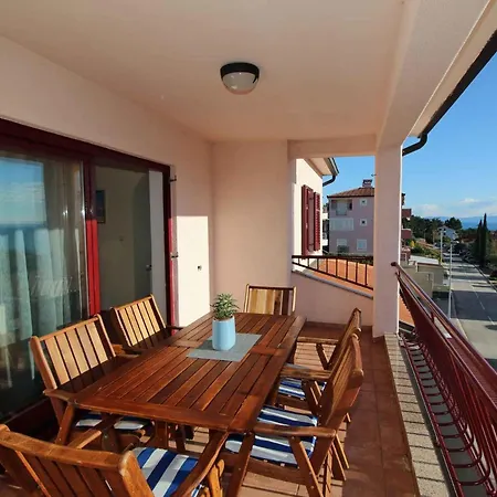 Apartment In 16693 Rabac
