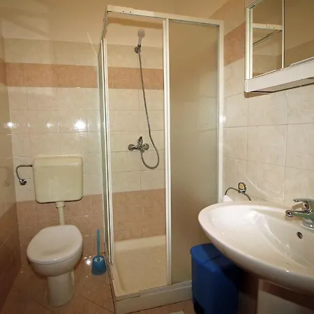 アパート In 16693